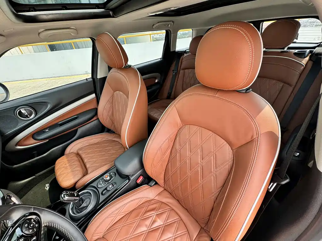MINI Clubman 2019 — фото 14