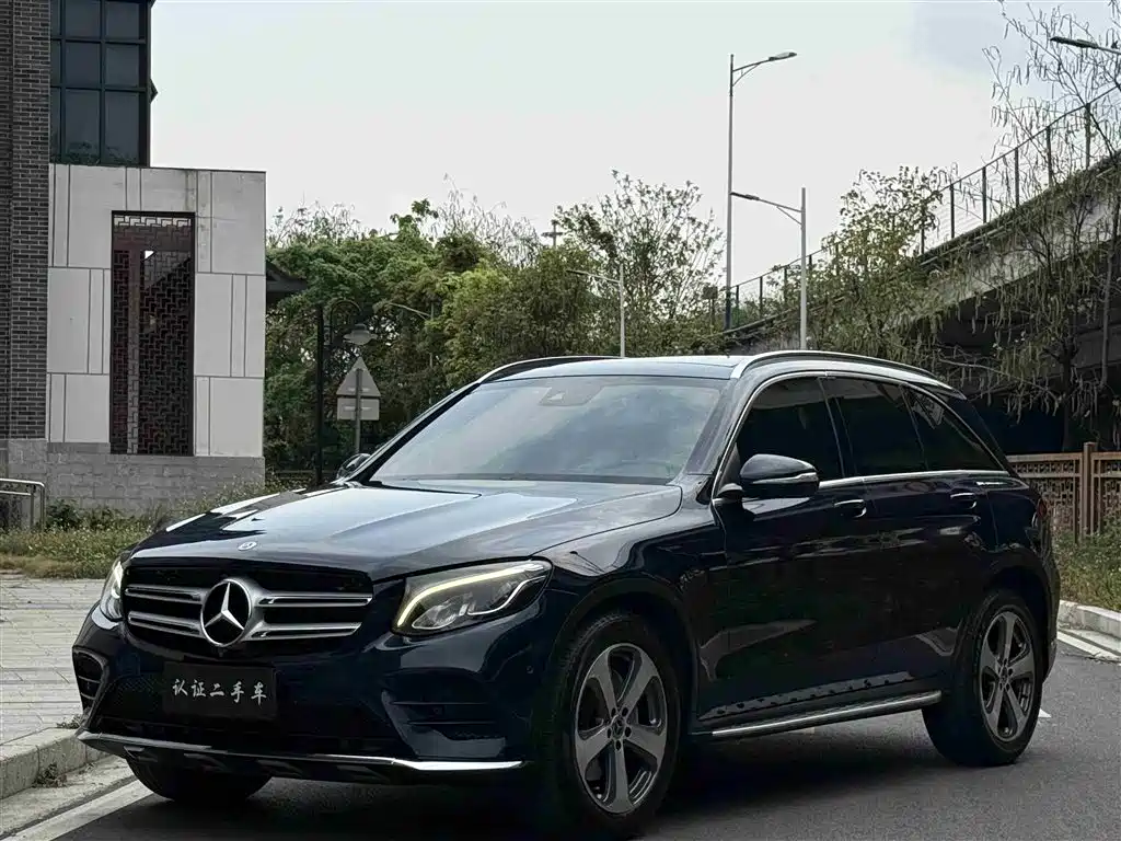 Mercedes-Benz GLC 2017 — фото 12