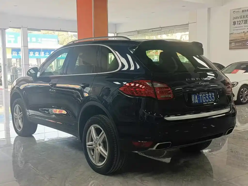 Porsche Cayenne 2012 — фото 7