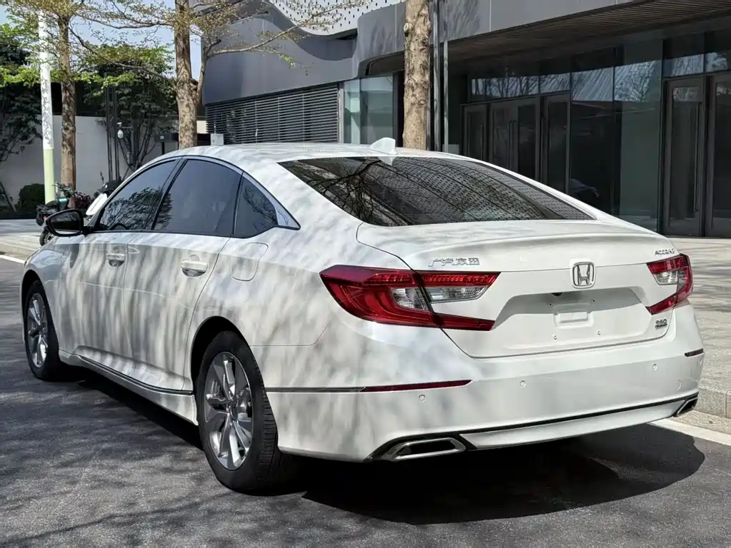 Honda Accord 2021 — фото 10