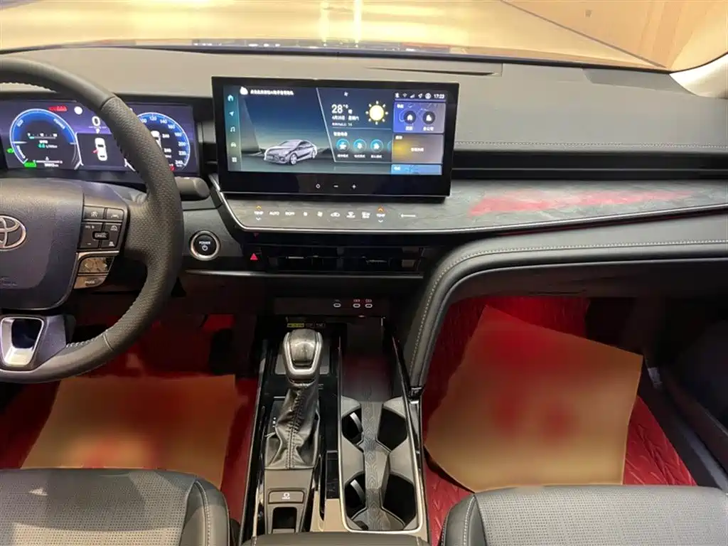 Toyota Camry 2024 — фото 15