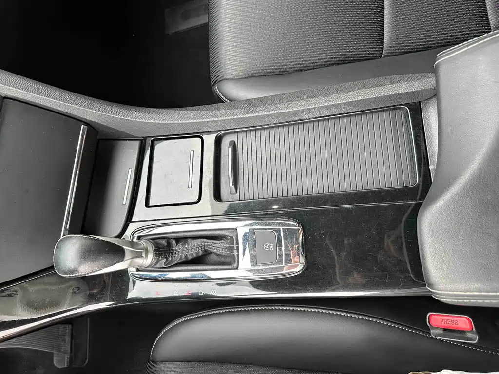 Honda Spirior 2018 — фото 15