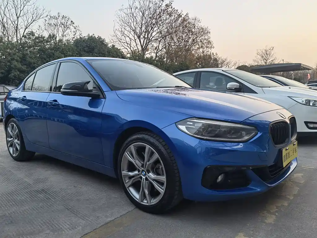 BMW 1 Series 2019 — фото 3
