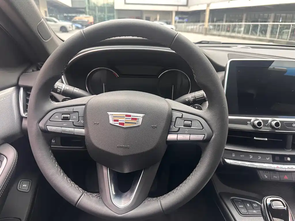 Cadillac CT5 2020 — фото 17