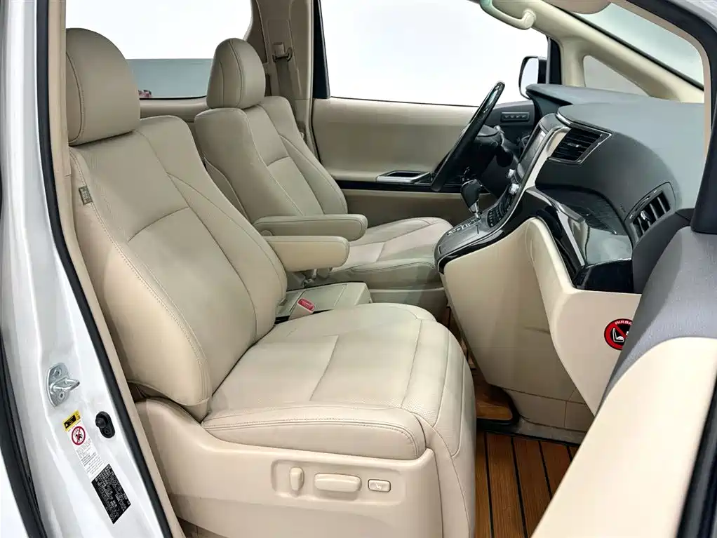 Toyota Alphard 2014 — фото 10