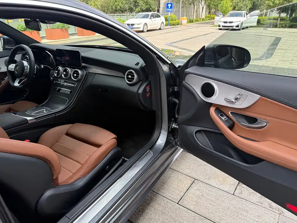Mercedes-Benz C-Class 2020 — фото 37