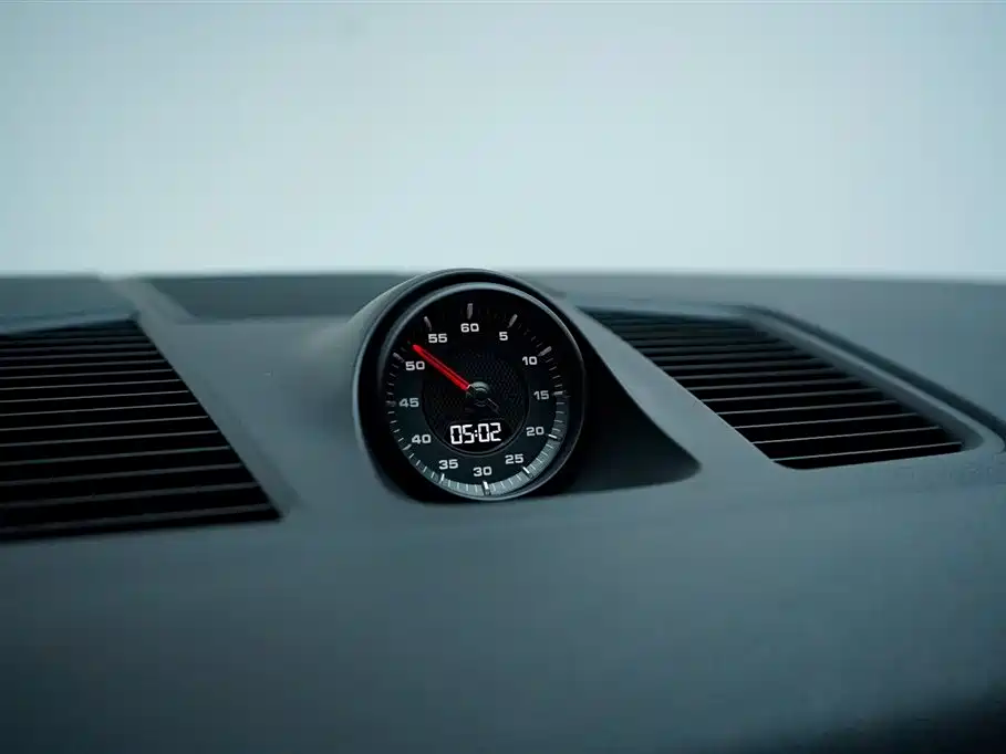 Porsche Cayenne 2021 — фото 11