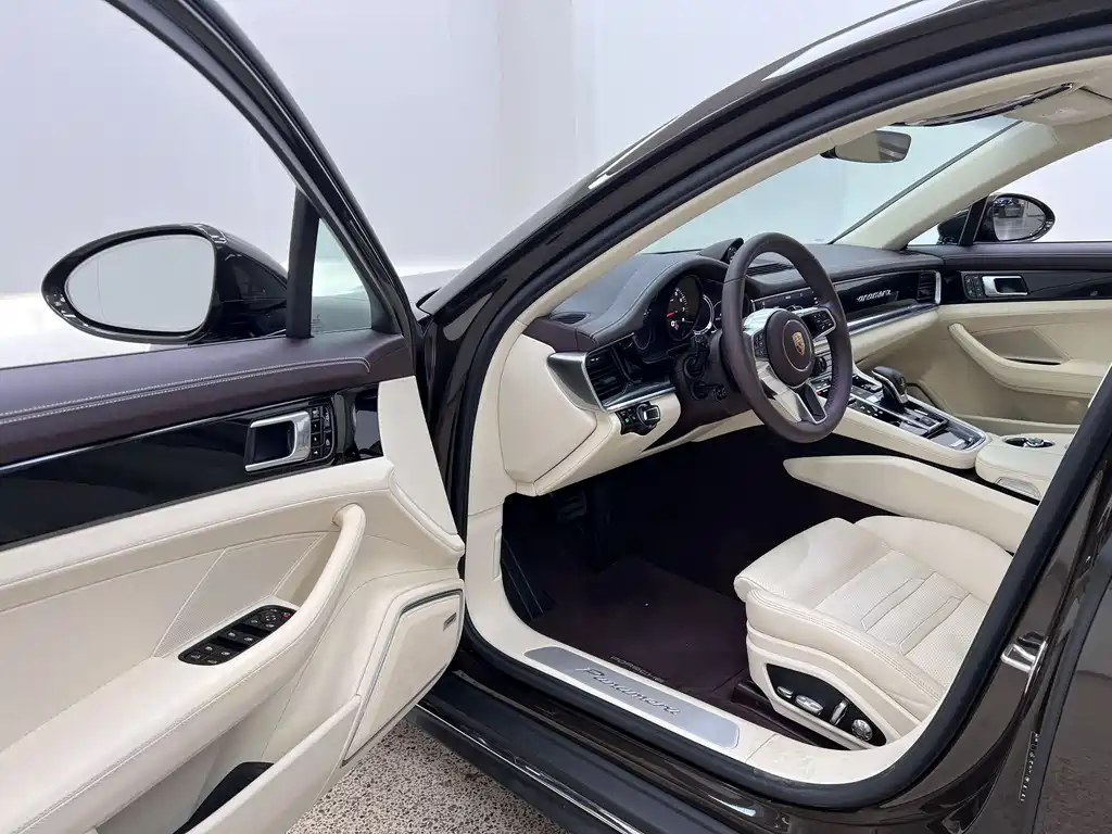 Porsche Panamera 2019 — фото 10