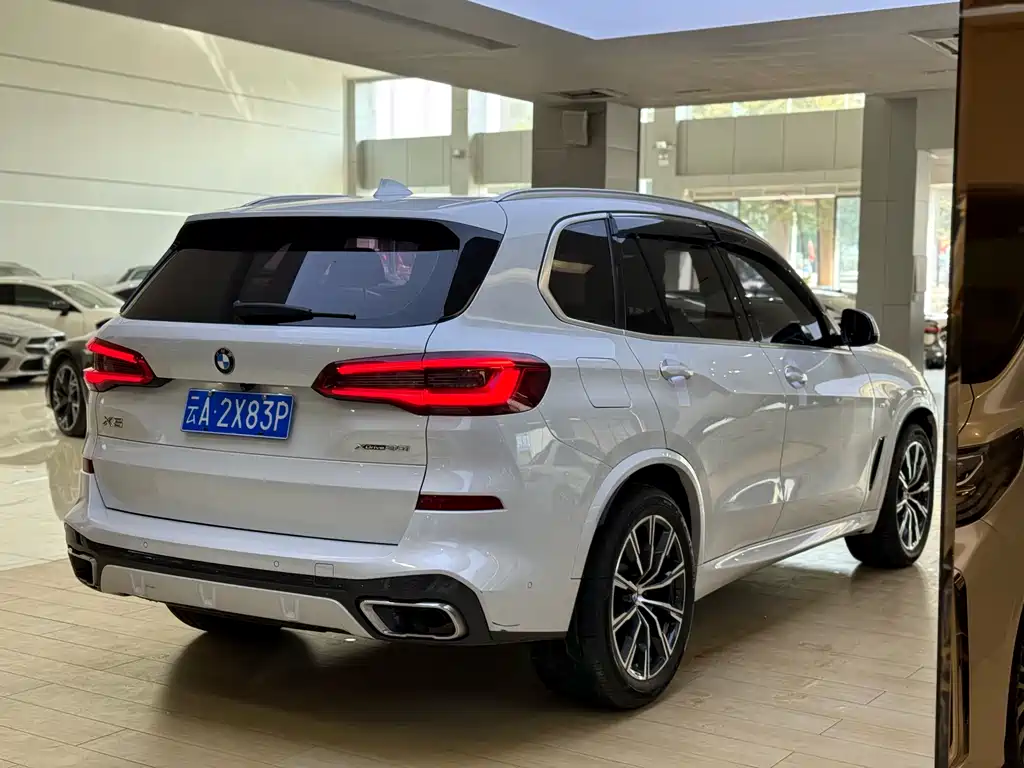 BMW X5 2020 — фото 11