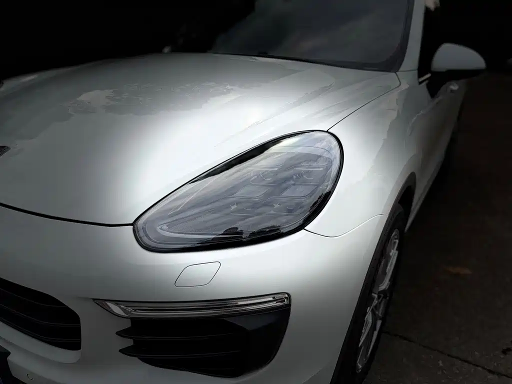 Porsche Cayenne 2015 — фото 12