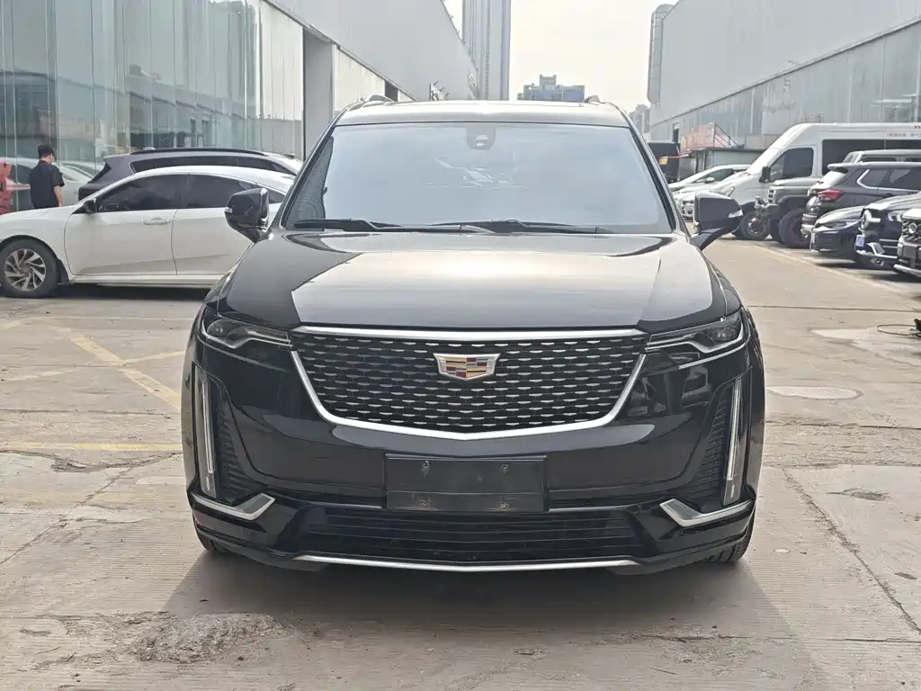 Cadillac XT6 2020 — фото 2
