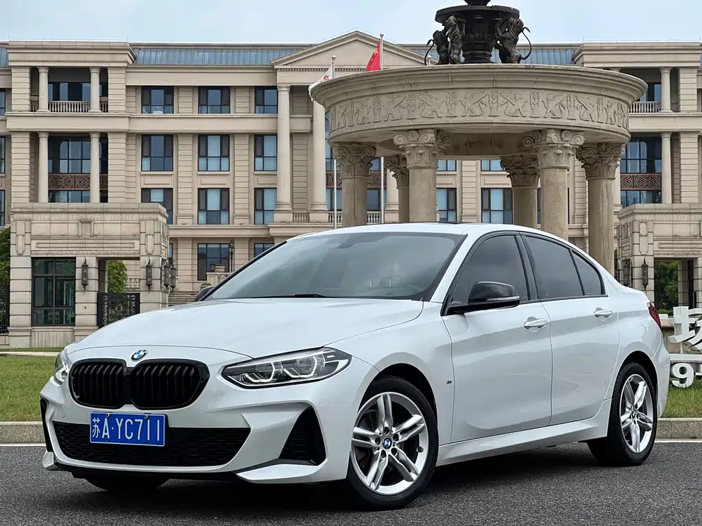 BMW 1 Series 2023