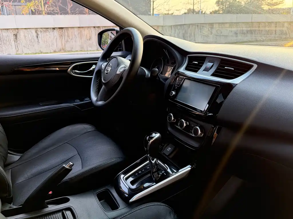 Nissan Sylphy 2017 — фото 12