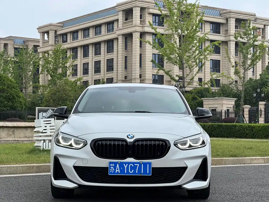 BMW 1 Series 2023