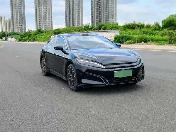 BYD Han L 2025