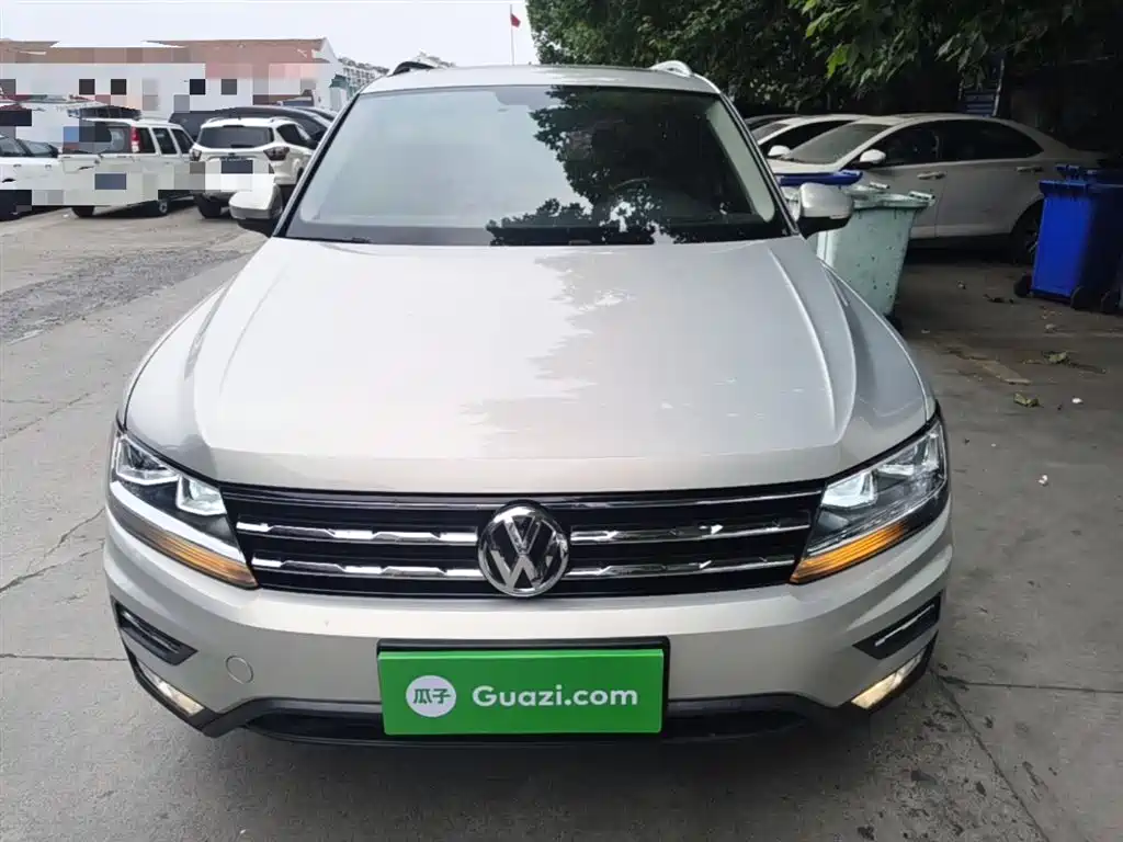 Volkswagen Tiguan L 2017 — фото 3