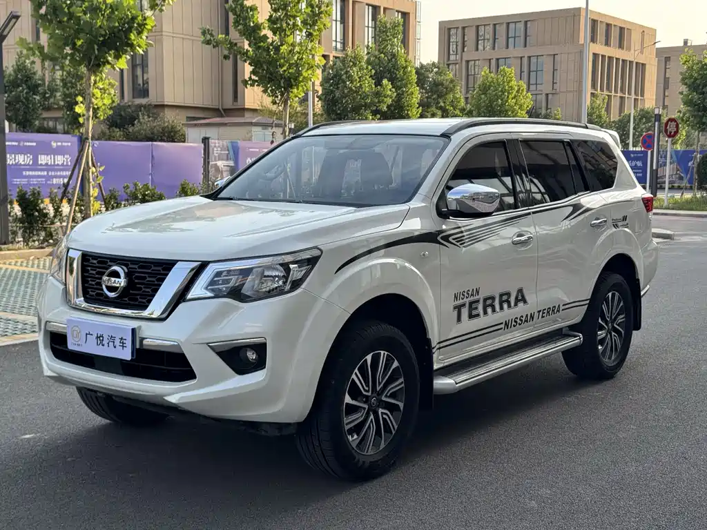 Nissan Terra 2021