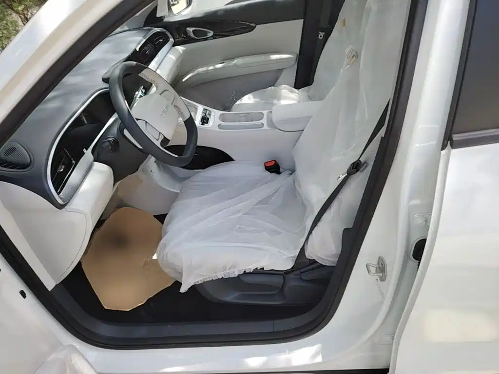 Geely Galaxy Starwish 2026 — фото 15