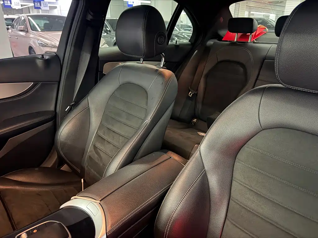 Mercedes-Benz C-Class 2019