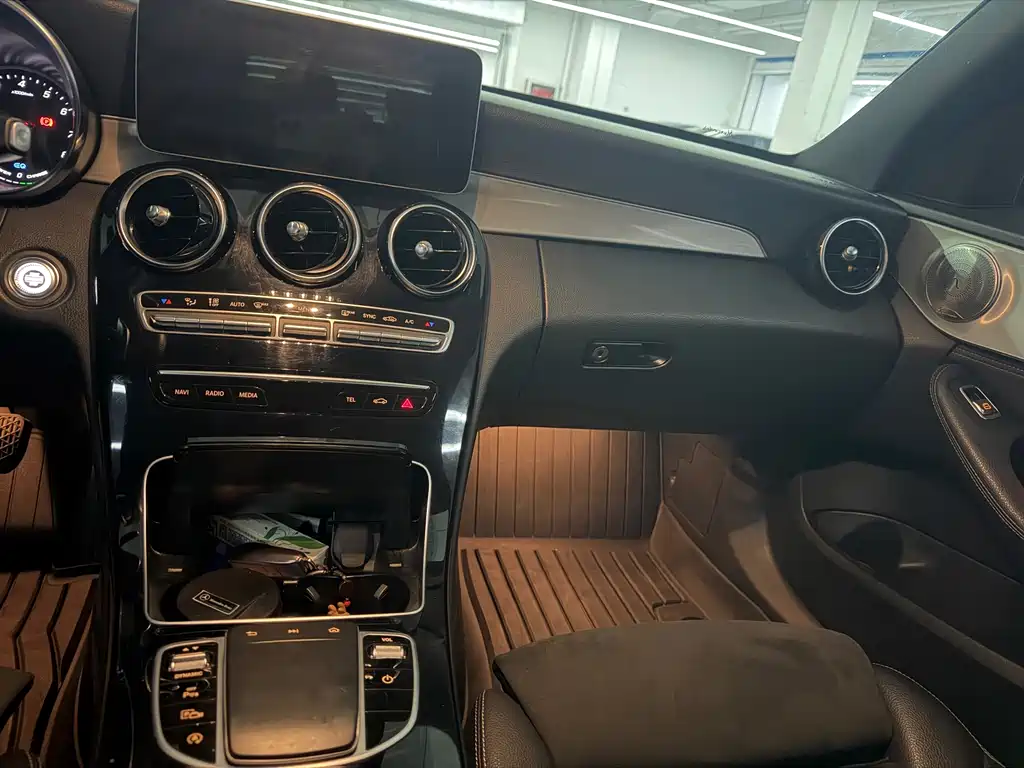 Mercedes-Benz C-Class 2019