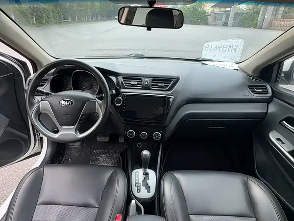 Kia K2 2015