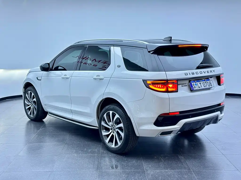 Land Rover Discovery Sport 2021 — фото 16