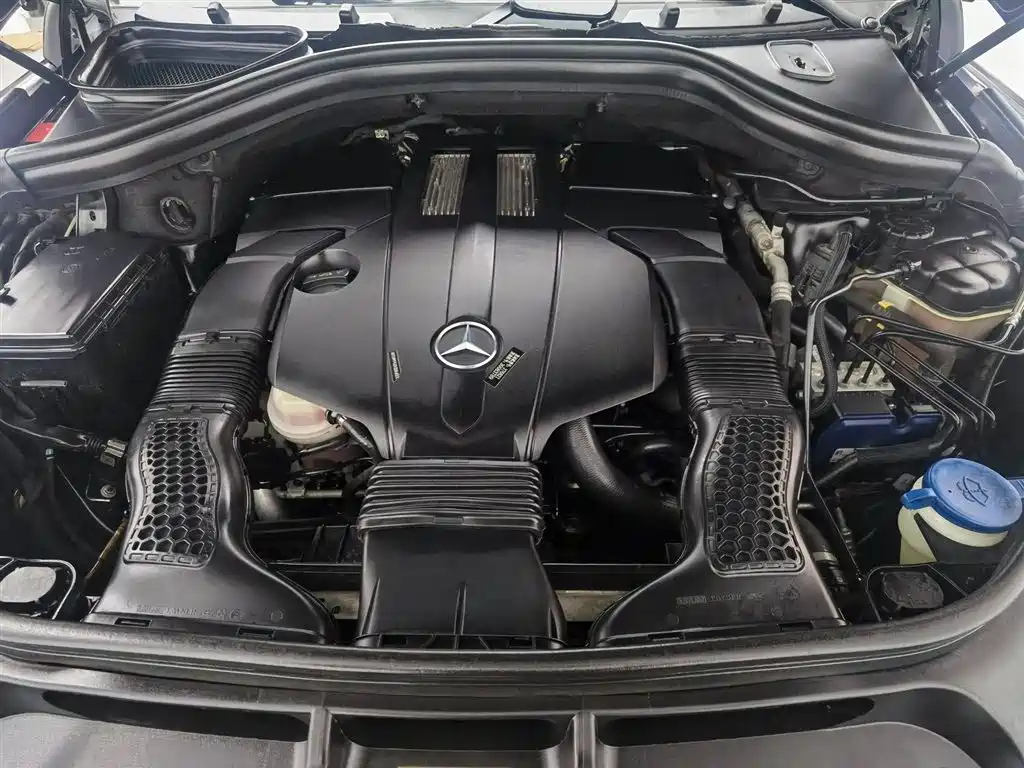 Mercedes-Benz GL-Class 2015 — фото 23