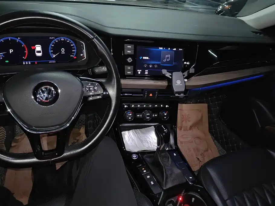 Volkswagen Passat 2019 — фото 12