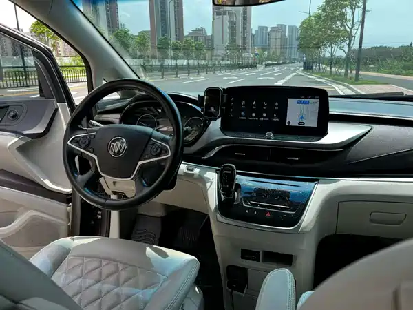 Buick GL8 2023