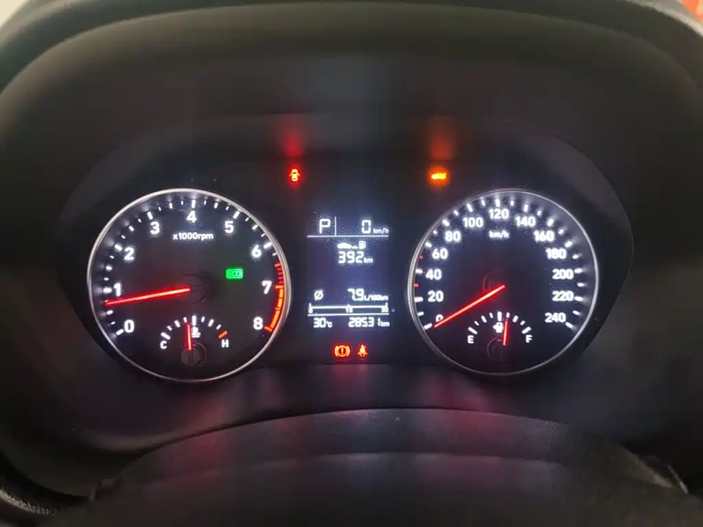 Hyundai Elantra 2019 — фото 12