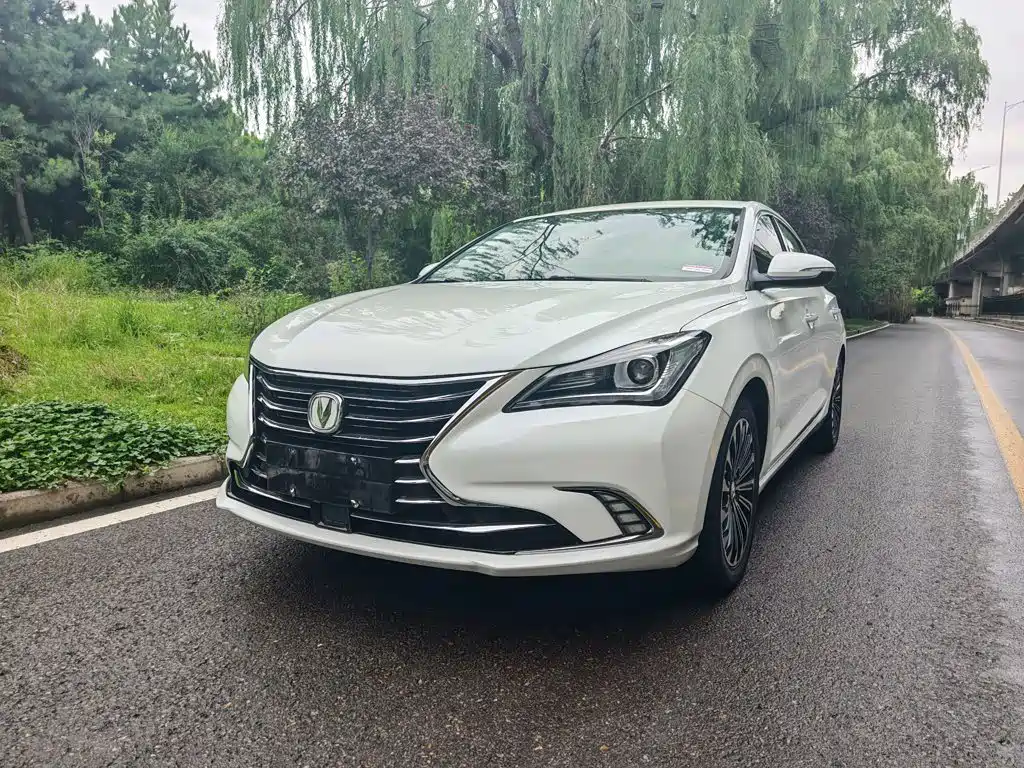 Changan Eado 2018 — фото 2