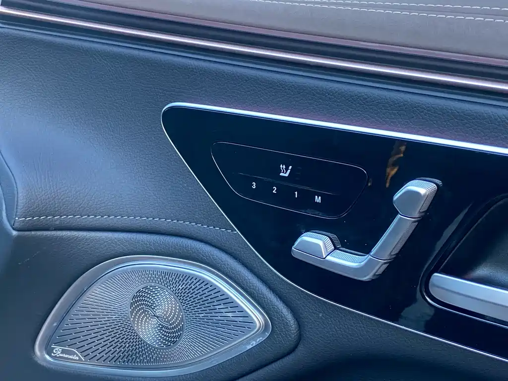 Mercedes-Benz EQS 2024 — фото 15