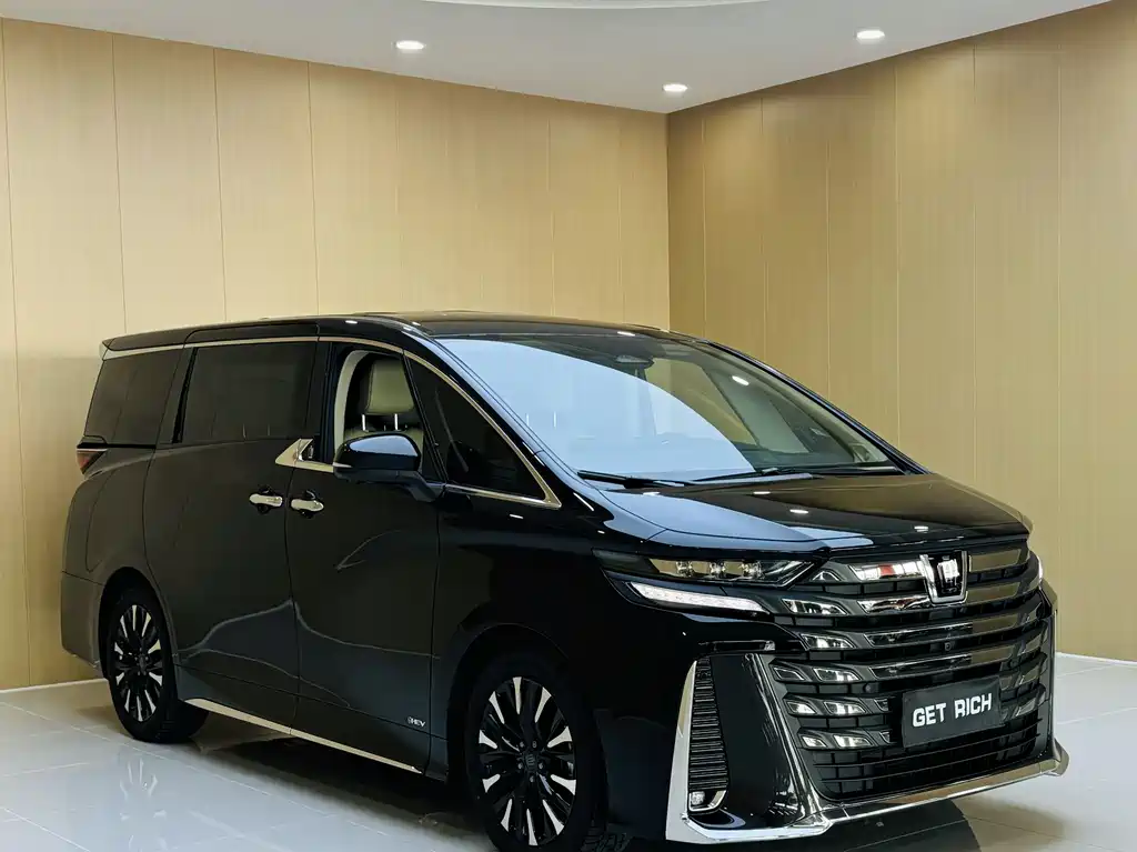 Toyota Vellfire 2025 — фото 3