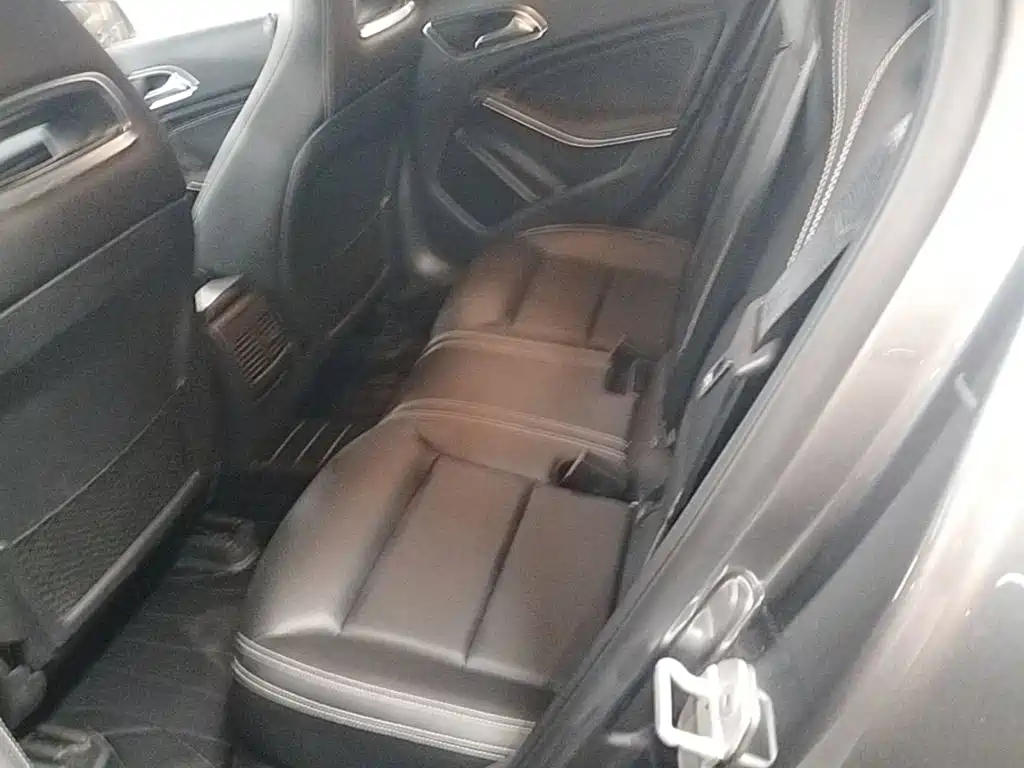 Mercedes-Benz GLA 2017 — фото 17