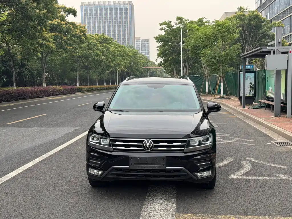 Volkswagen Tiguan L 2021 — фото 3
