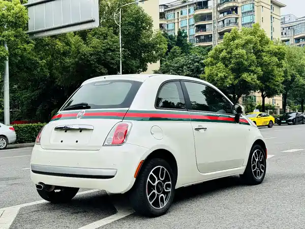 Fiat 500 2011