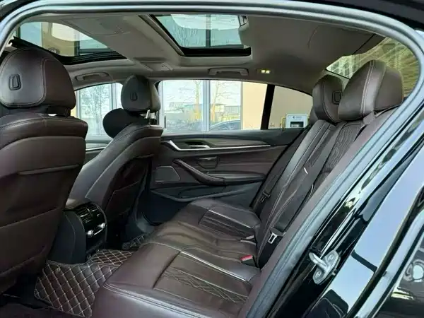 BMW 5 Series 2019