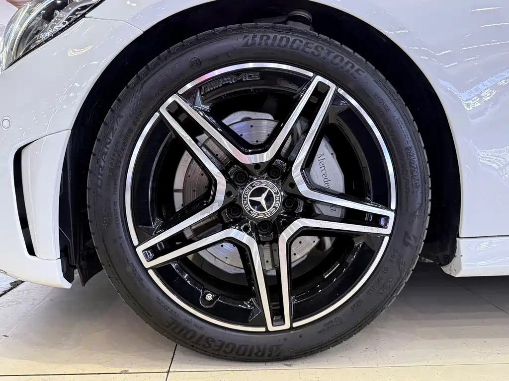 Mercedes-Benz C-Class 2019