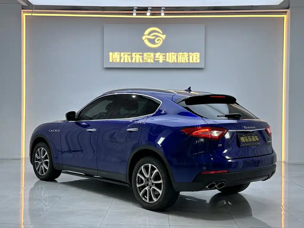 Maserati Levante 2019 — фото 15