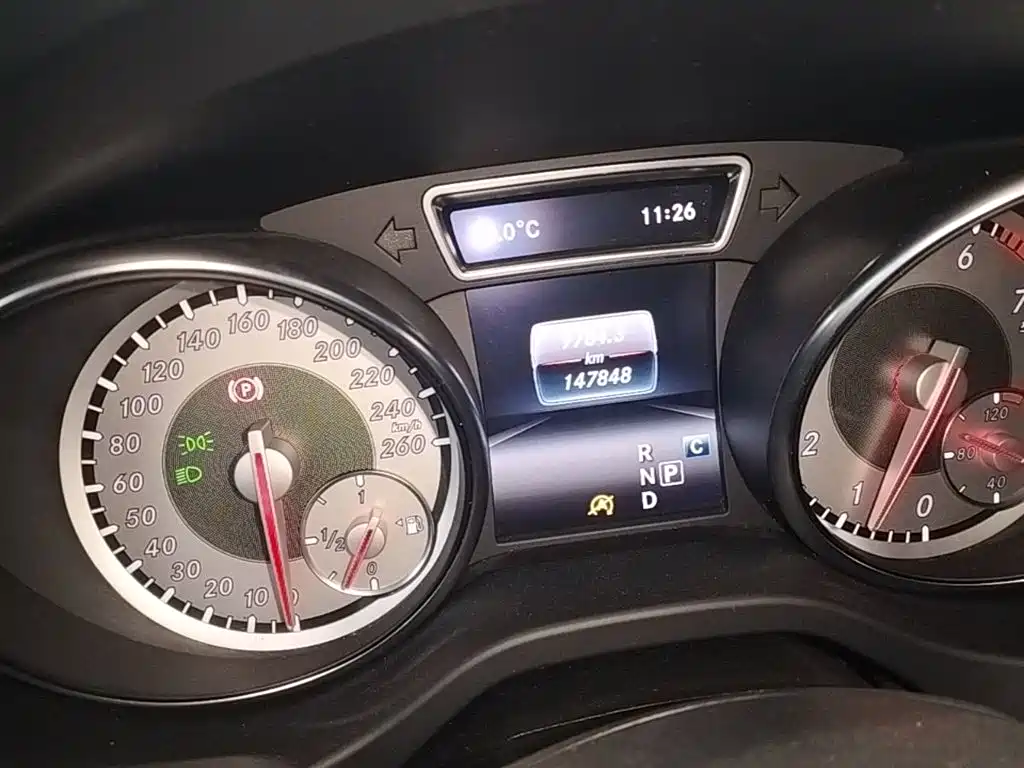 Mercedes-Benz GLA 2017 — фото 12