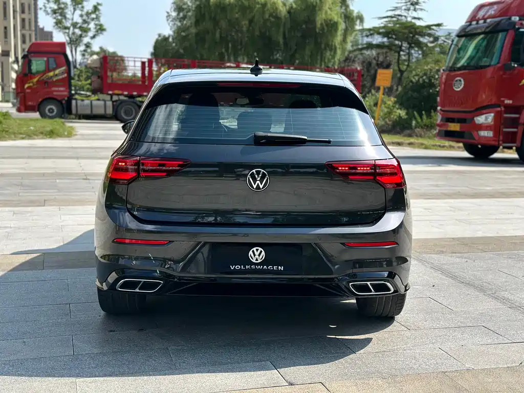 Volkswagen Golf 2022