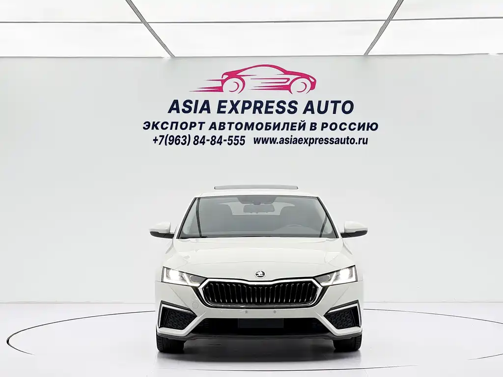 Skoda Octavia 2021 — фото 2