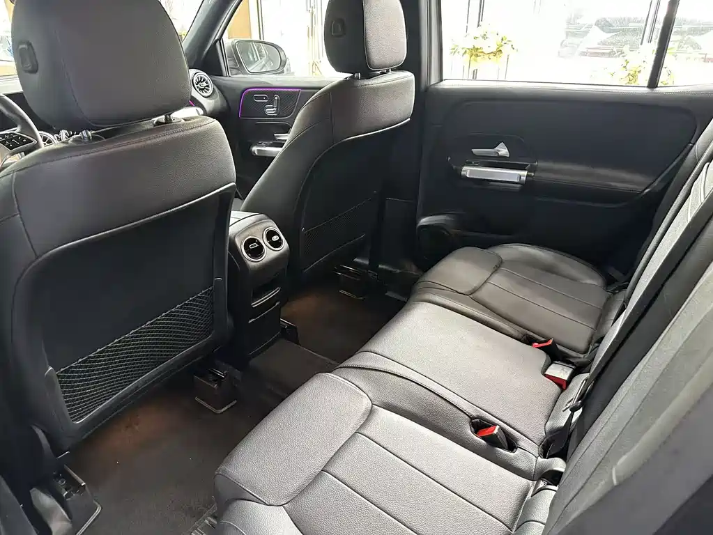 Mercedes-Benz GLB 2024 — фото 10