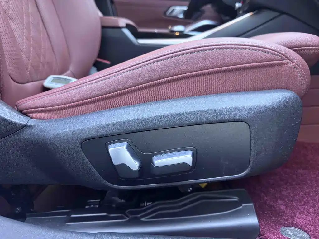 BMW 3 Series 2023 — фото 17