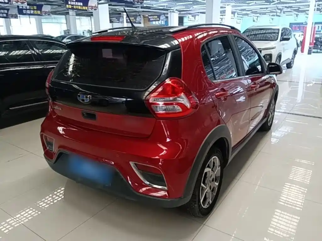 Geely Vision X1 2018 — фото 7