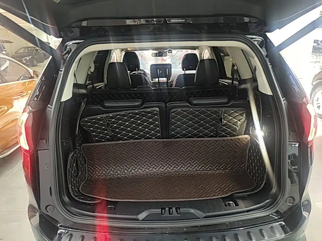 Ford Edge 2019 — фото 19