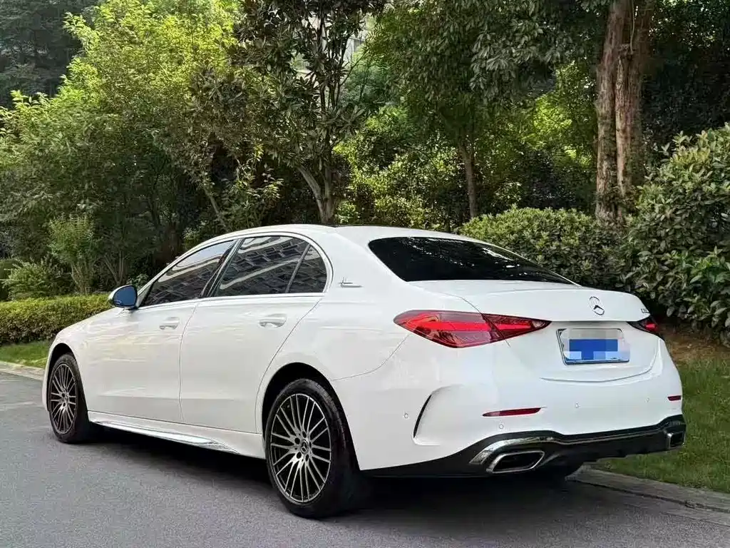 Mercedes-Benz C-Class 2023 — фото 4