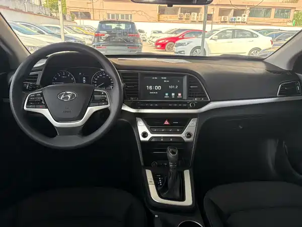 Hyundai Celesta 2016