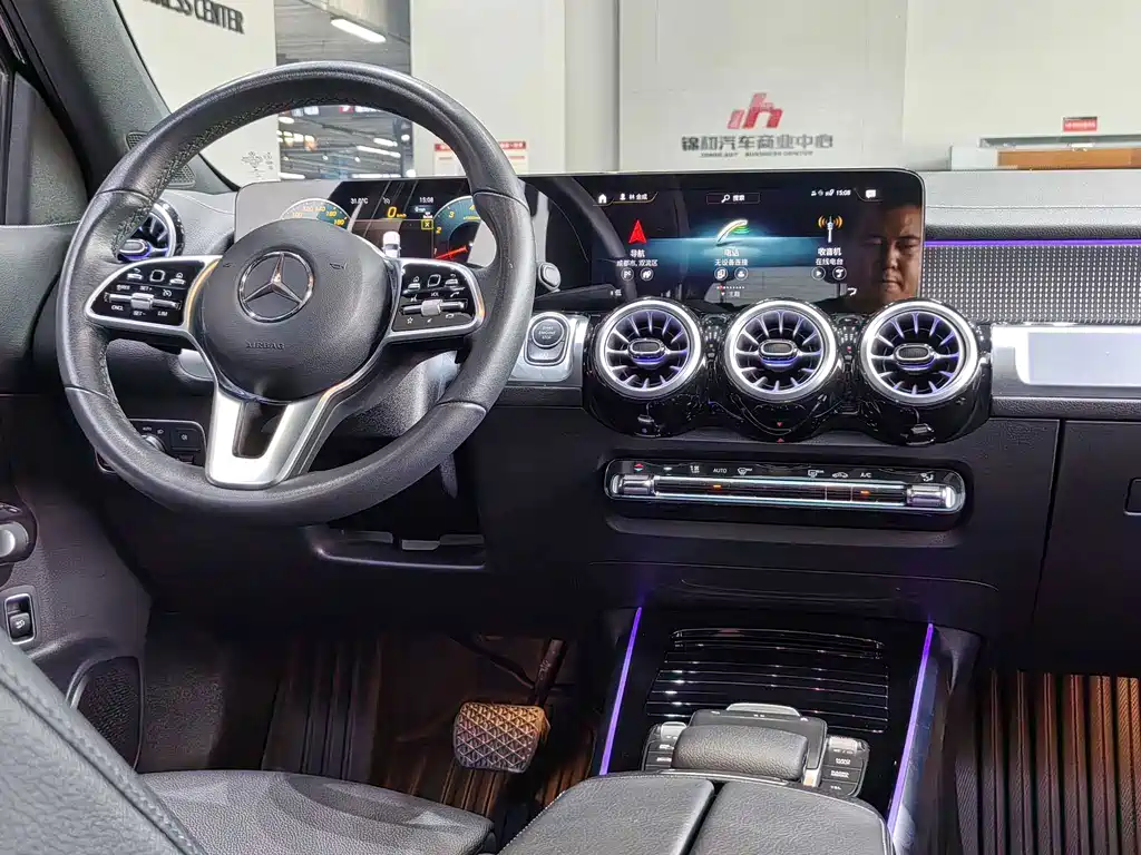 Mercedes-Benz GLB 2023 — фото 19