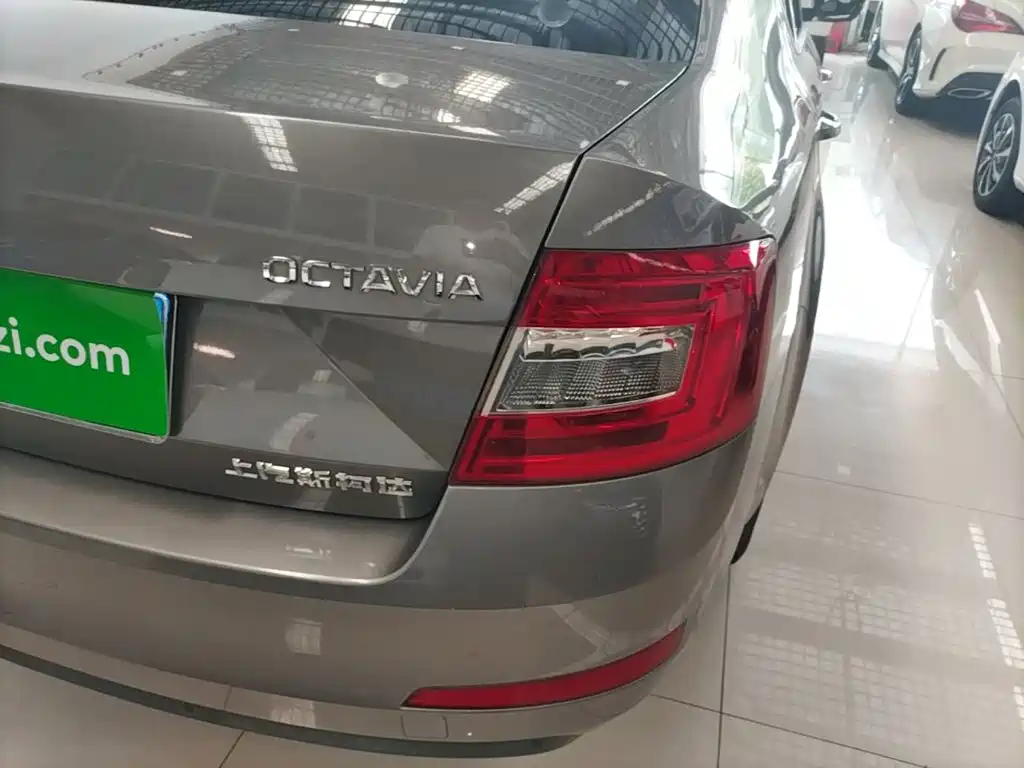 Skoda Octavia 2016 — фото 8